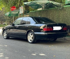 Mercedes E Class  E 240, 2001, 2.4L, 327000 km, Avtomat