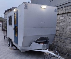 Karavan, 2024
