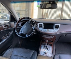 Hyundai  Genesis, 2010, 3.8L, 298000 km, Avtomat