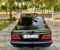 Mercedes E Class  E 240, 2000, 2.4L, 256700 km, Avtomat