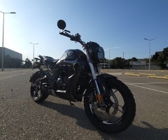 Motosiklet, 2022, 0.20L, 14400 km