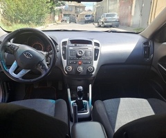Kia  Ceed, 2011, 1.6L, 220000 km, Mexanika