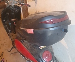 Moped, 2009, 0.10L, 2800 km