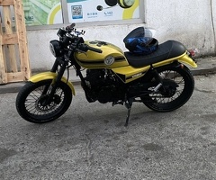 Motosiklet, 2023, 0.20L, 12000 km