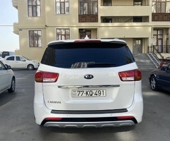 Kia  Carnival, 2016, 2.2L, 235000 km, Avtomat
