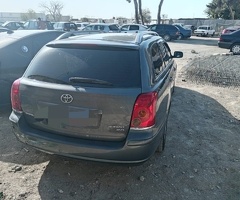 Toyota  Avensis, 2005, 2.0L, 258000 km, Mexanika