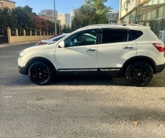 Nissan  Qashqai, 2012, 2.0L, 180000 km, Variator