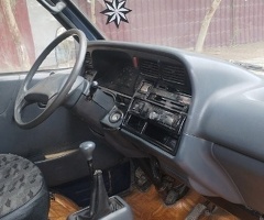 1990, 2.5L, 327000 km, Mexanika