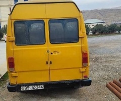 1991, 2.3L, 217000 km, Mexanika