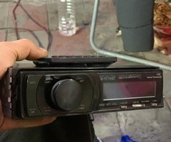 Monitor və audio sistemlər, Pioneer 7150" maqnitolası