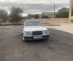 Mercedes E Class  E 220, 1993, 2.2L, 389000 km, Avtomat