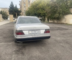 Mercedes E Class  E 220, 1993, 2.2L, 389000 km, Avtomat