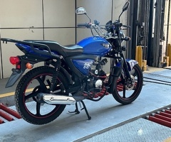 Motosiklet, 2023, 4989 km