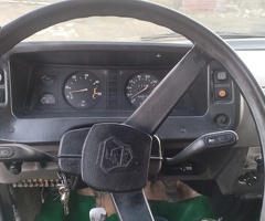 330200  , 1998, 250000 km