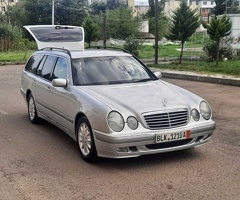 Mercedes E Class  E 220, 1999, 565000 km