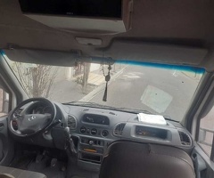 2001, 758000 km