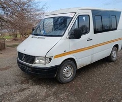1999, 450623 km
