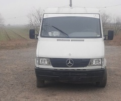1999, 450623 km