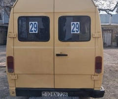 1989, 390000 km