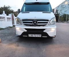 2011, 877000 km