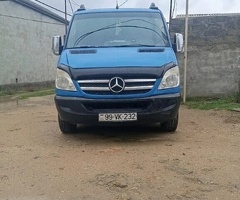 2010, 300000 km