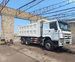 Sinotruk , 2012, 128000 km